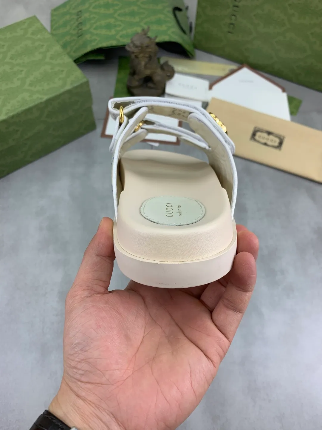 Men's shoes 💰P480💰[New model] High version 🎁🎁🎁 GUCCI New casual hot diamond slippers for the Year of the Snake, original official website, perfect workmanship, transmitting a kind of noble luxury, sublimating its definition of luxury in Gucci's high-end extraordinary craftsmanship. Original Gucci double G combination outsole, code number: 35-45, complete package